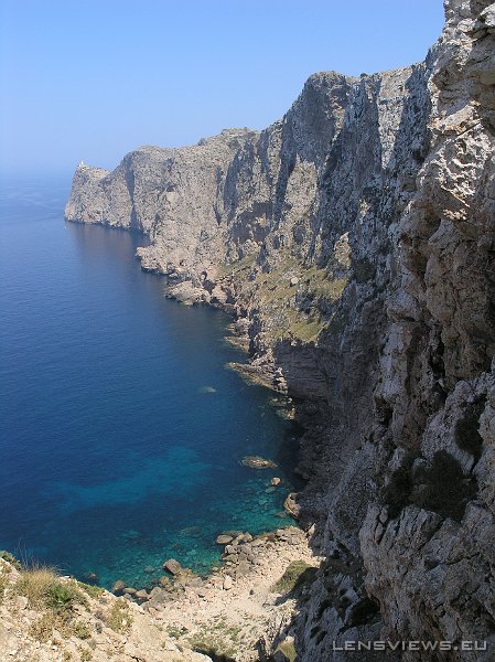 P6301394 OLYMPUS DIGITAL CAMERA         