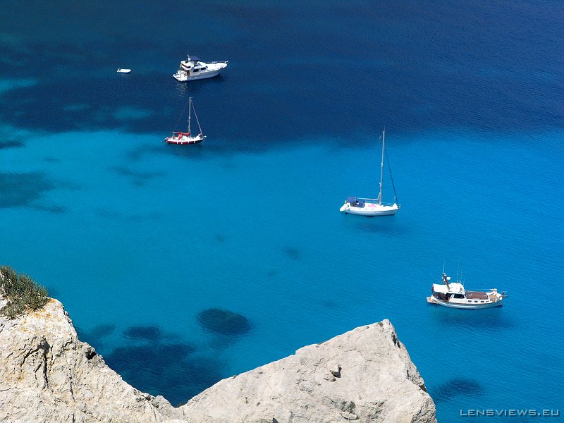 P6301405 OLYMPUS DIGITAL CAMERA         