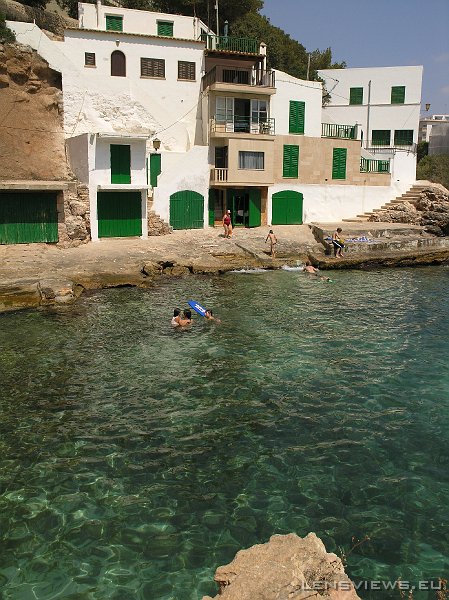 P7061784 OLYMPUS DIGITAL CAMERA         